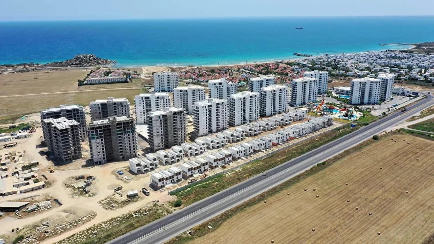 Комплекс с собственным аквапарком и частным пляжем, Фамагуста, Боаз